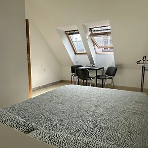 Golebia-budget , Poznań Polska